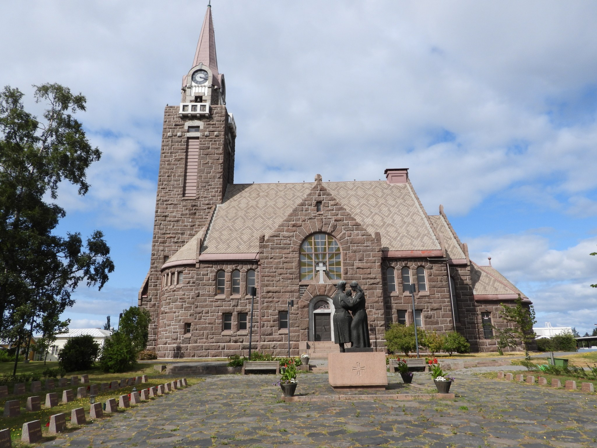 Raahen Pyhän Kolminaisuuden kirkko.